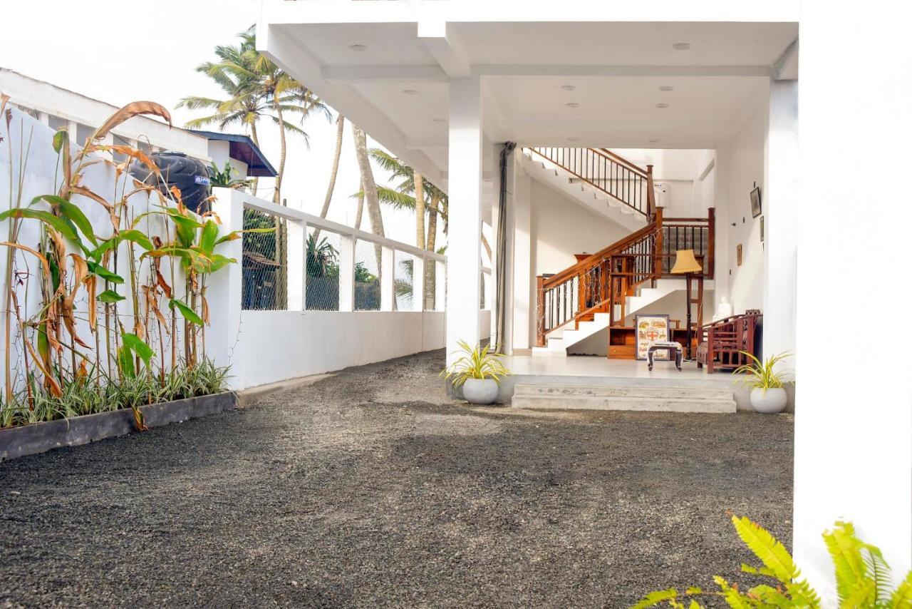 Kavin Beach Hotel ヒッカドゥワ エクステリア 写真