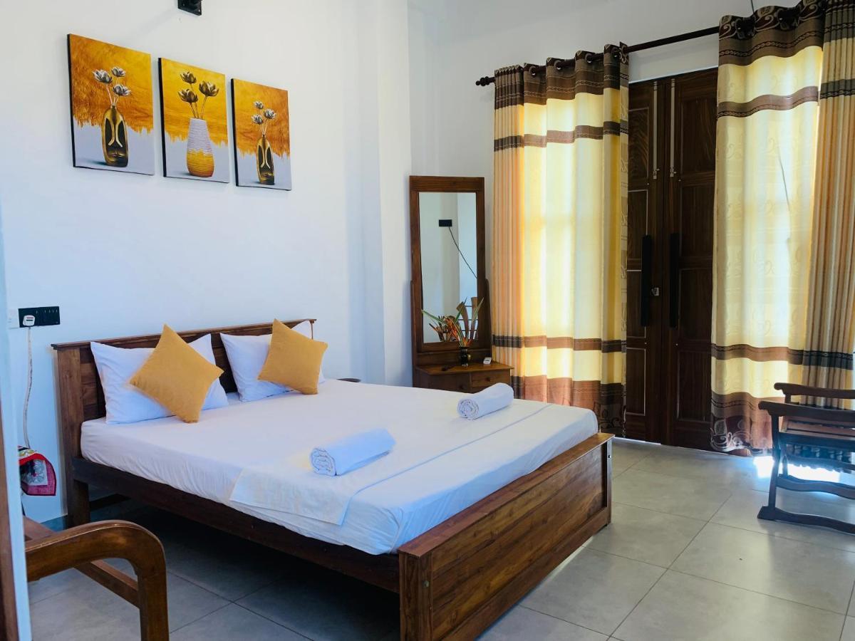Kavin Beach Hotel ヒッカドゥワ エクステリア 写真