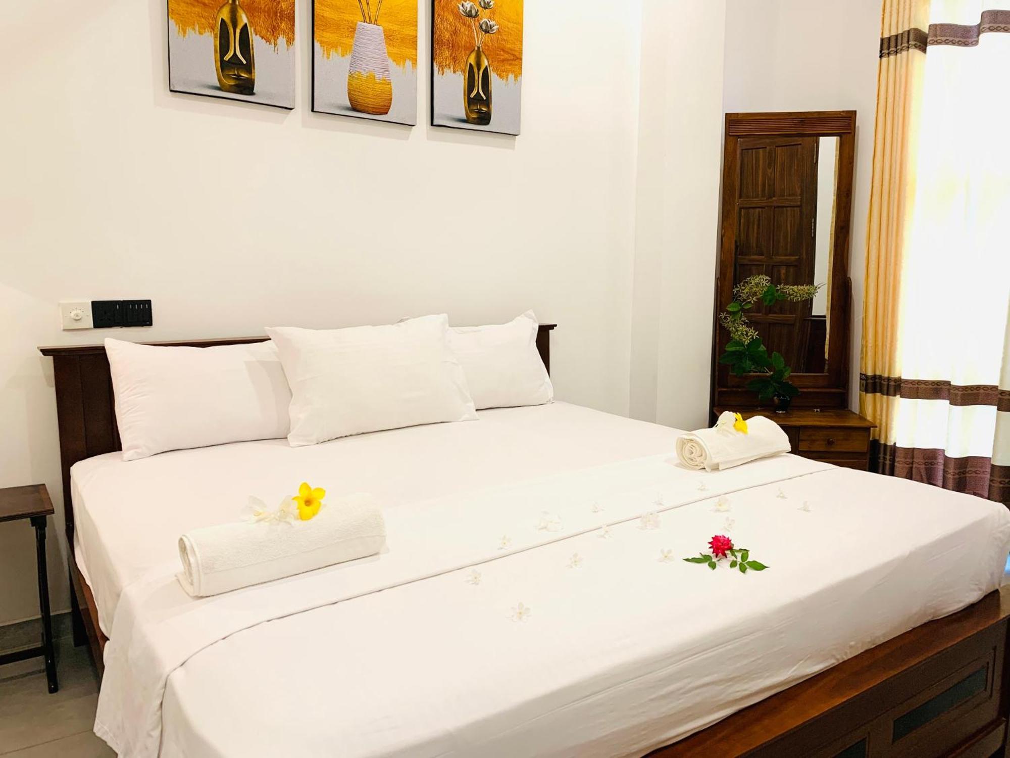 Kavin Beach Hotel ヒッカドゥワ エクステリア 写真
