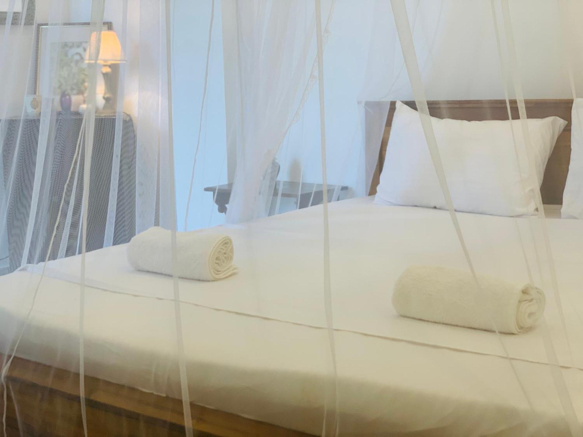 Kavin Beach Hotel ヒッカドゥワ エクステリア 写真