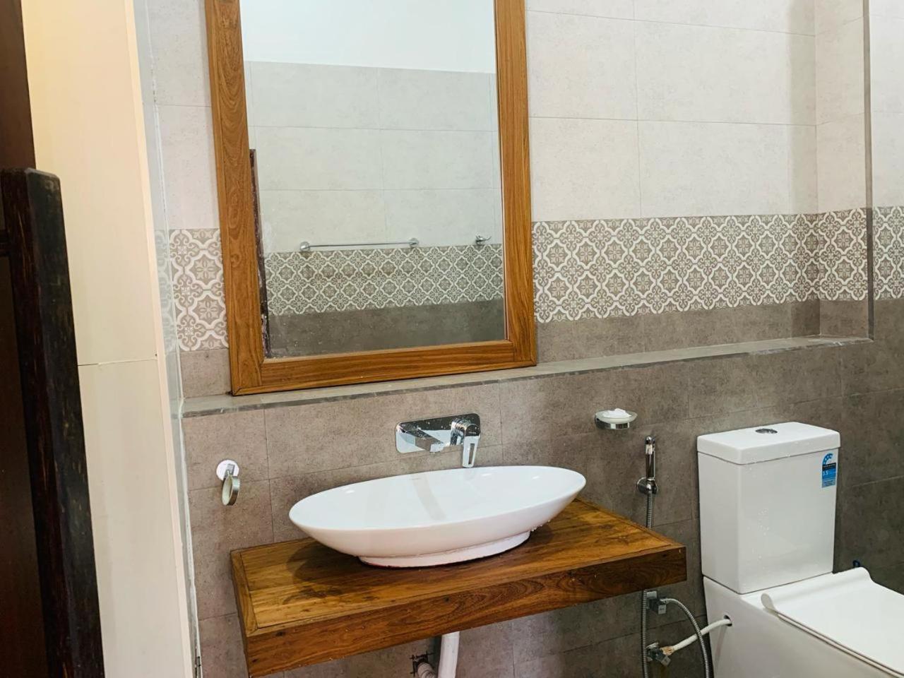 Kavin Beach Hotel ヒッカドゥワ エクステリア 写真